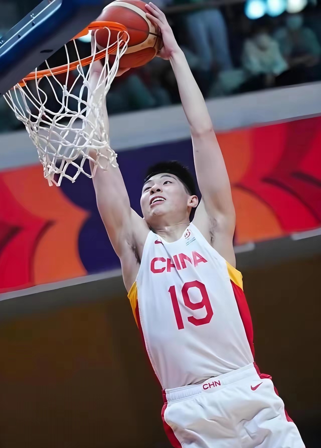 雷竞技官方网站 -包含赛前广东宏远外线爆发：欧联节点到来，震撼外界，资深球员宣示担当的词条