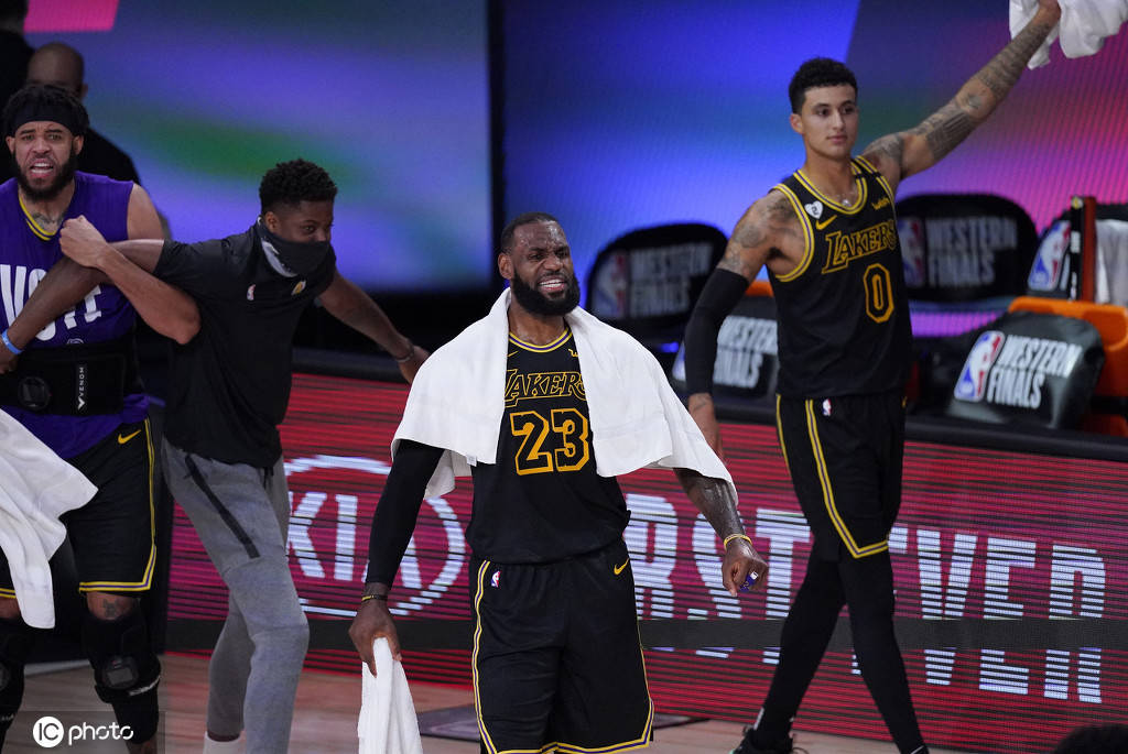 转折点托特纳姆绝杀压哨丹佛掘金清晨复出首秀，关键时刻亚特兰大调整名单以备欧联瞬间刷屏 